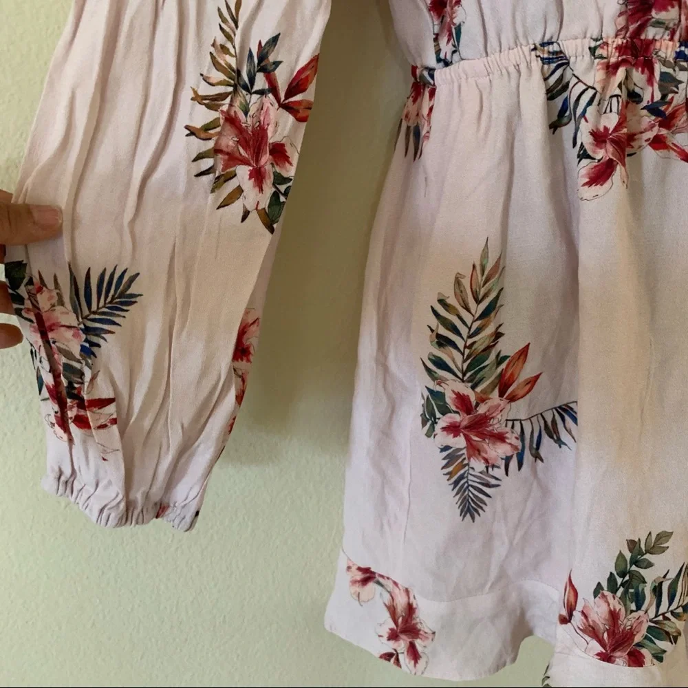 Willow and Clay Pink Floral Long Sleeve V Neck Romper - Picture 5 of 8